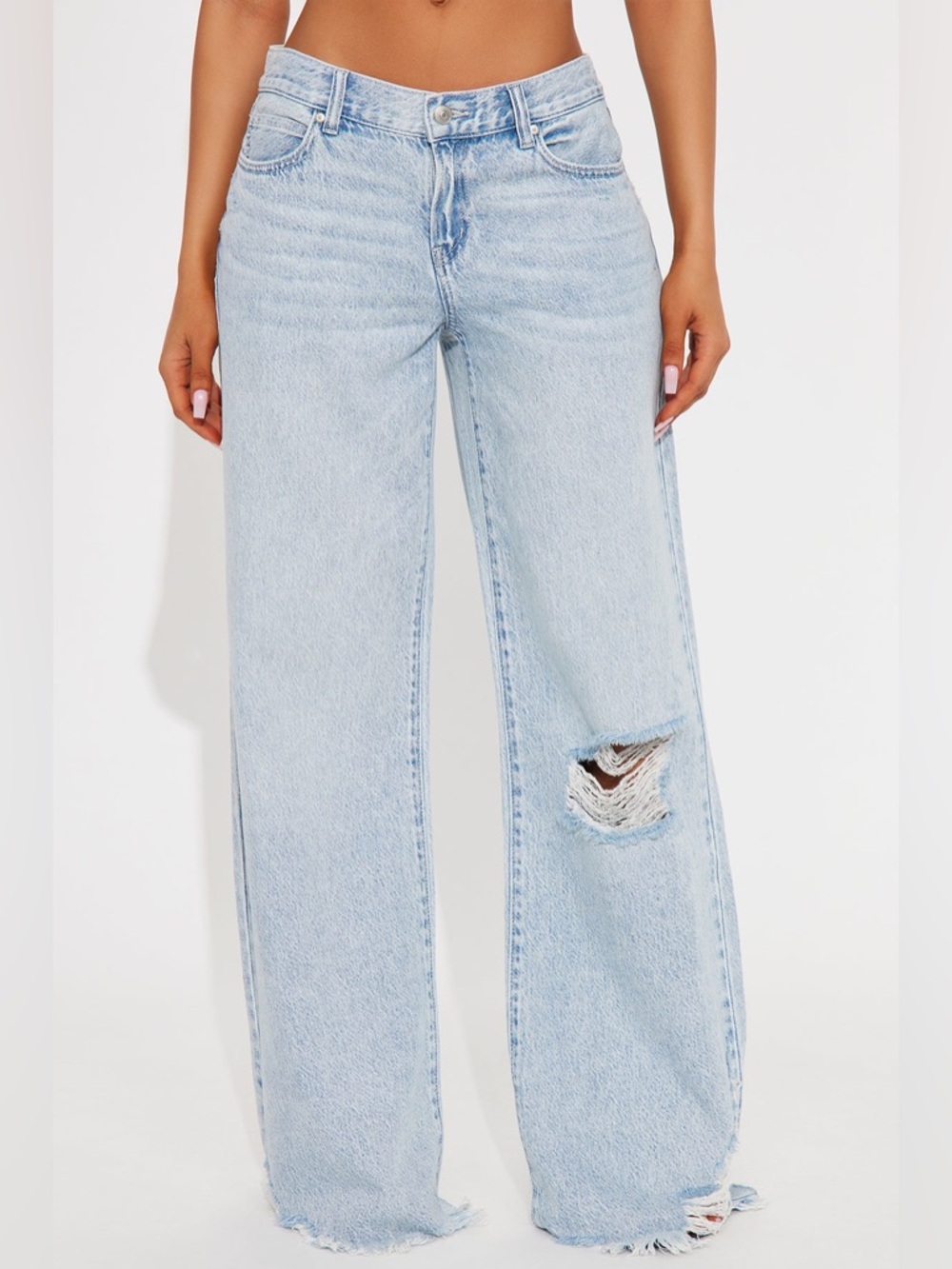 Fashion Nova - Low rise ripper flare - Light wash
